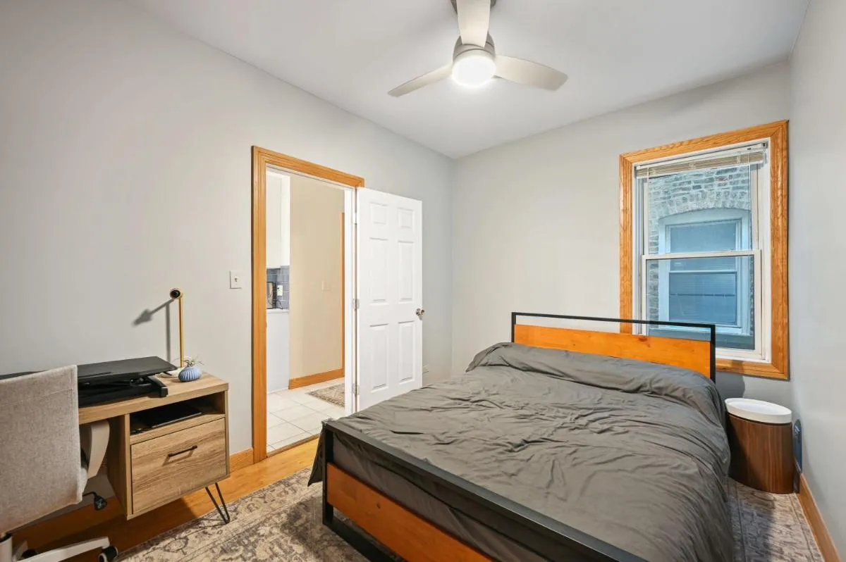 Image 1 of 2 Bed Apt w/ Office, Free Parking, Near Wrigley