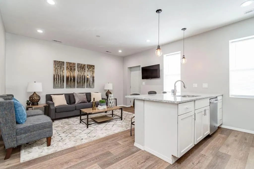 Image 4 of 2 New Construction Suites Same Place