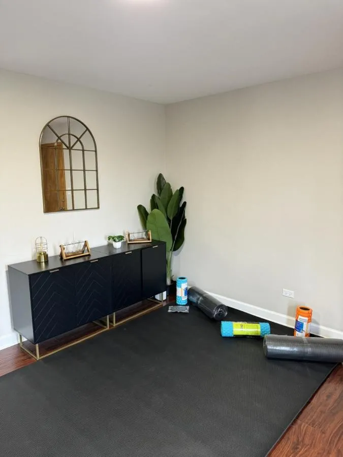 Image 1 of 3BR Gym Workspace Chicago Condo