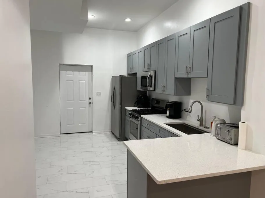 Image 1 of Adorable 2 bedroom with free street parking