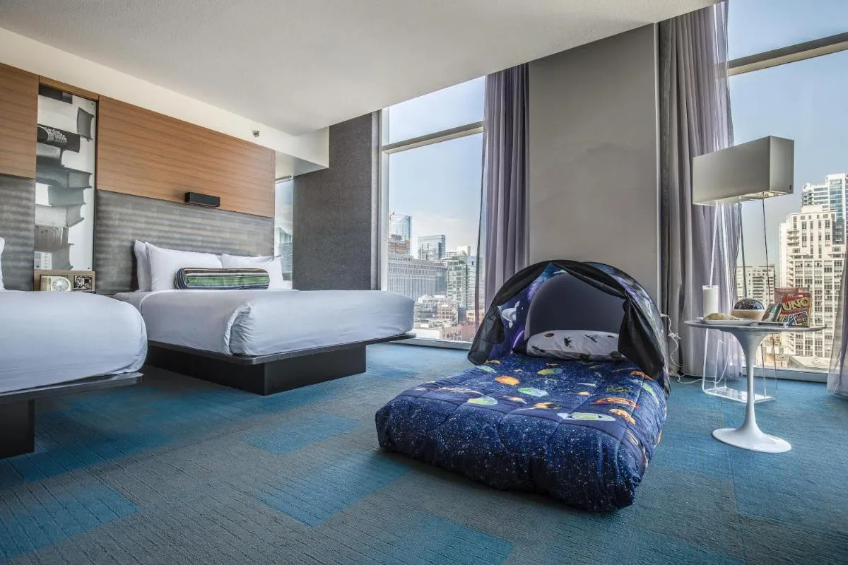 Image 1 of Aloft Chicago Downtown River North