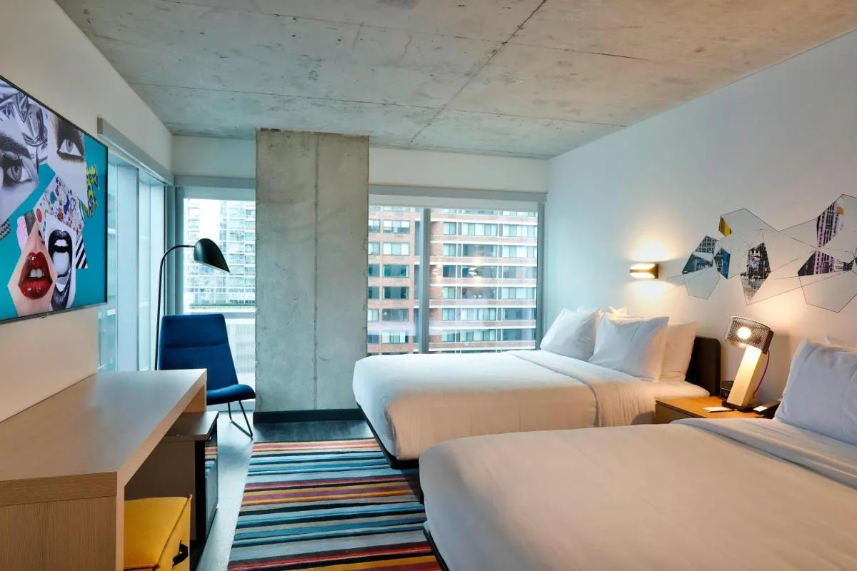 Image 1 of Aloft Chicago Mag Mile