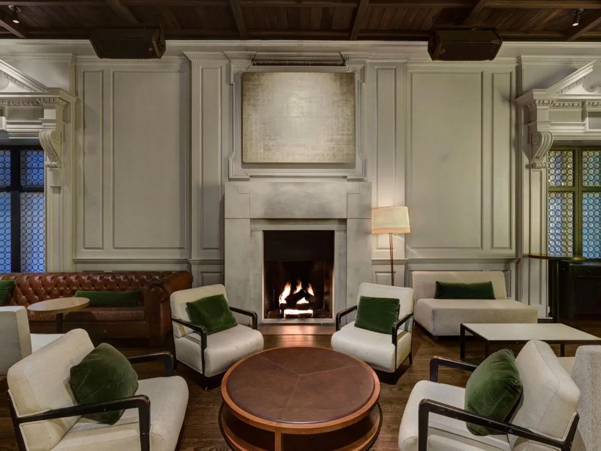 Image 3 of Ambassador Chicago, part of JdV by Hyatt