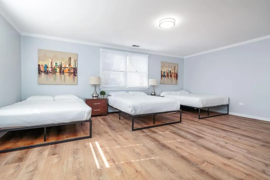Image 5 of Beautiful Remodeled Penthouse Unit in Old Town