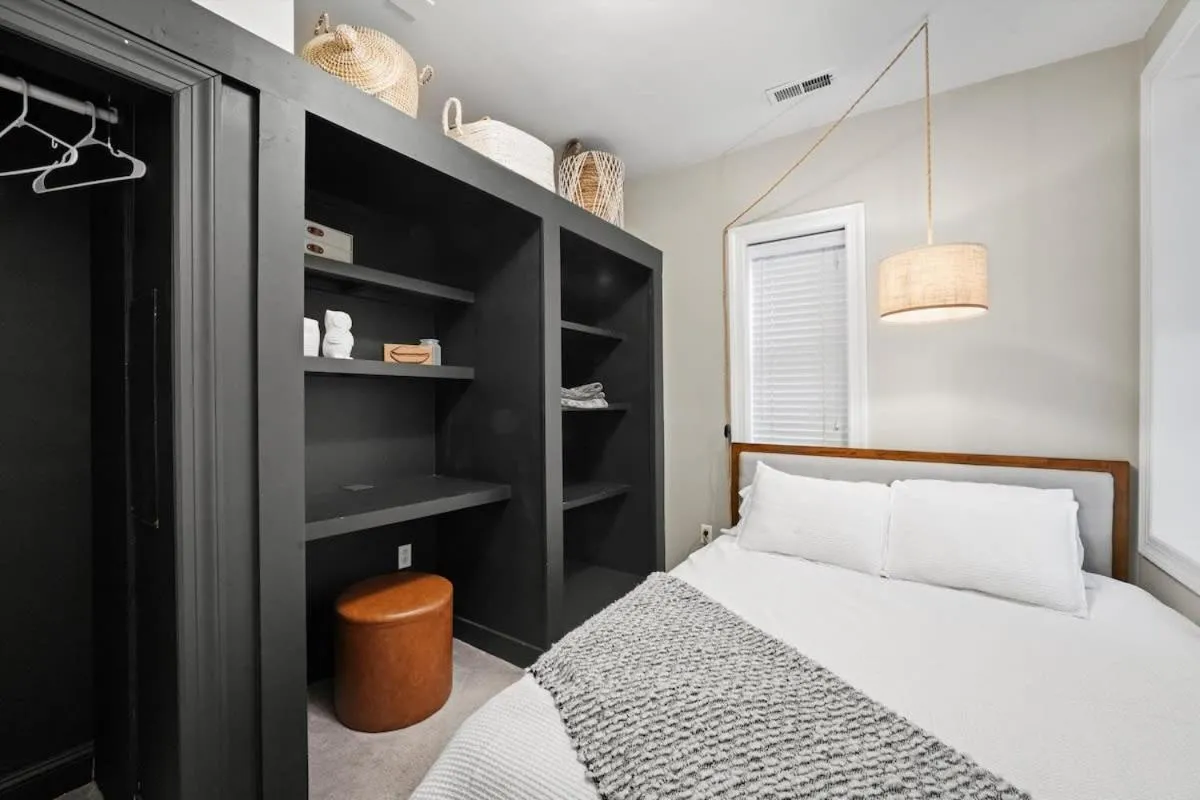 Image 6 of Beautiful rental unit in Chicago