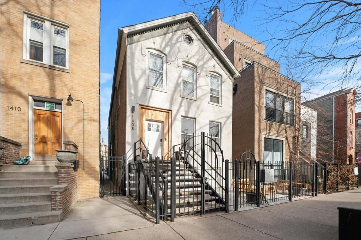 Image 5 of Beautiful rental unit in Chicago