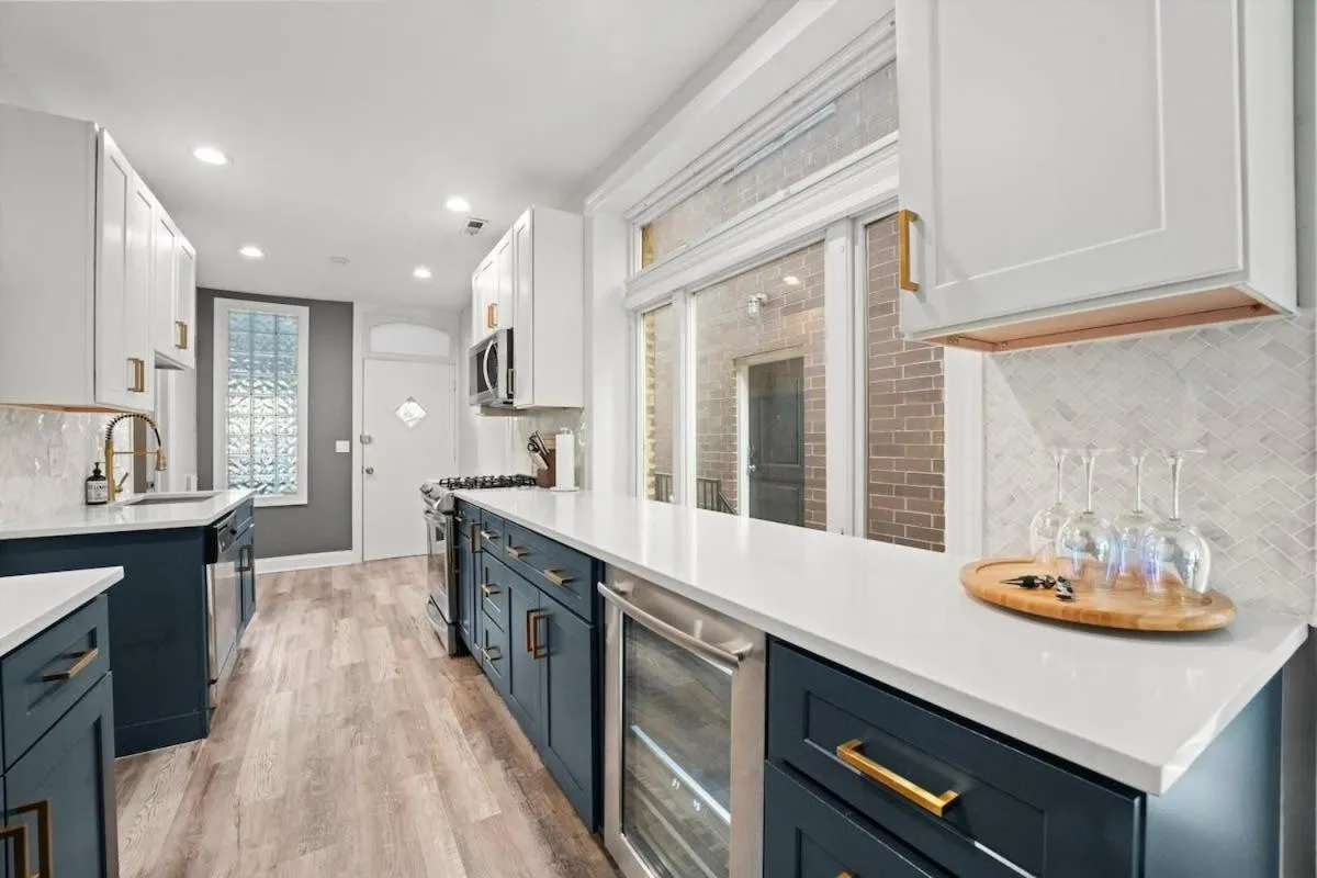 Image 3 of Beautiful rental unit in Chicago