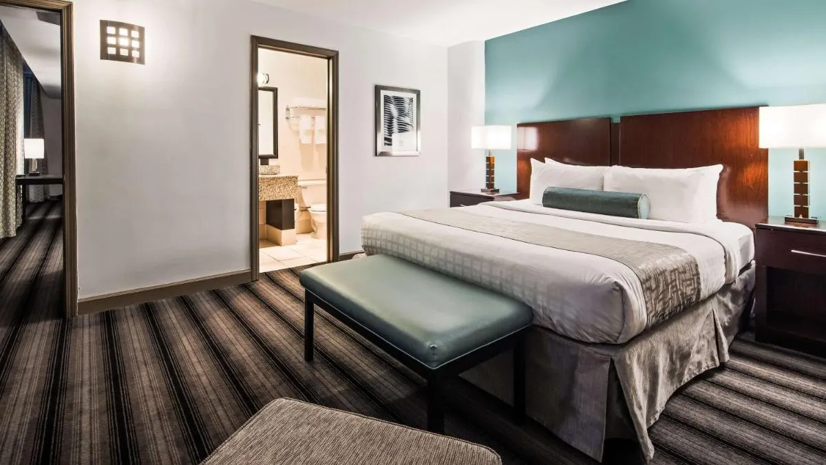 Image 3 of Best Western Chicago Downtown-River North