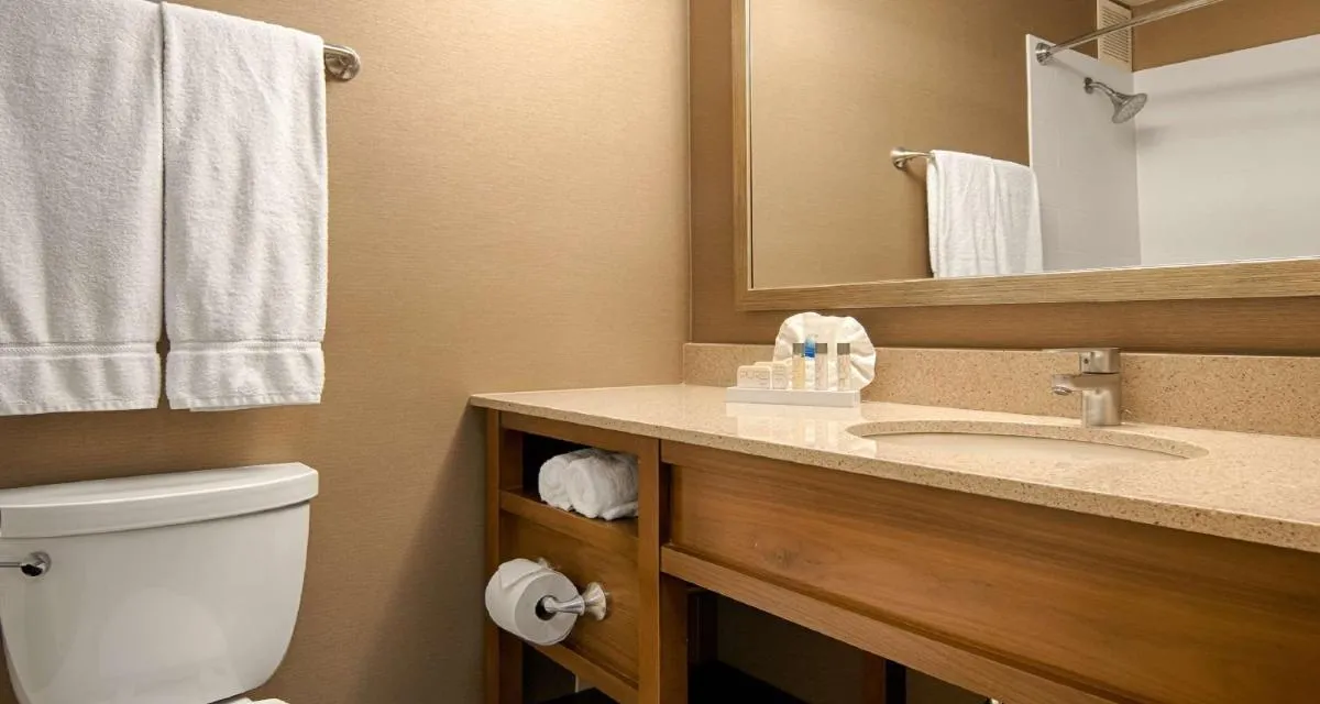 Image 2 of Best Western Grant Park Hotel