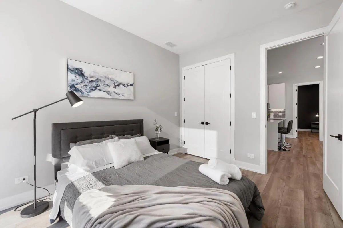 Image 6 of Brand New 3bed 3bath Modern Apt w Balcony
