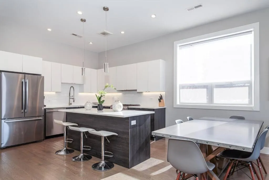Image 6 of Breathtaking Downtown Penthouse B – Sleeps 11