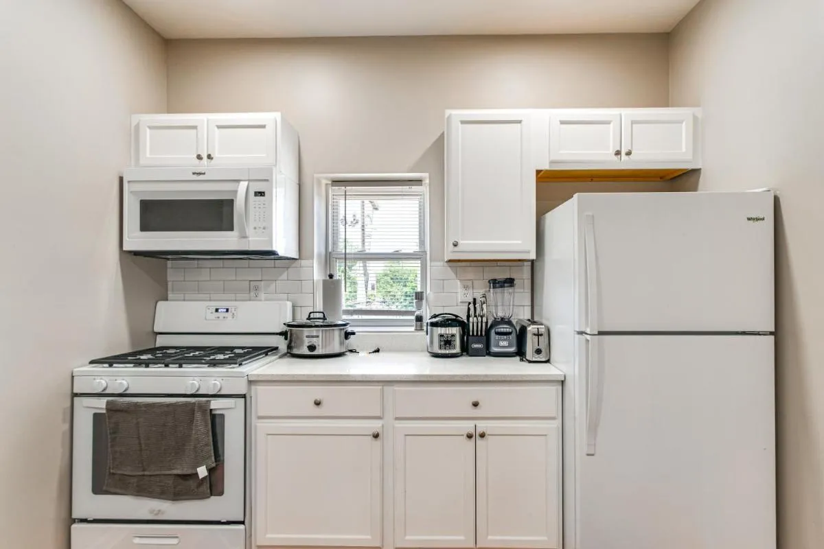 Image 1 of Bright Chicago Apartment Near Stadiums and Downtown