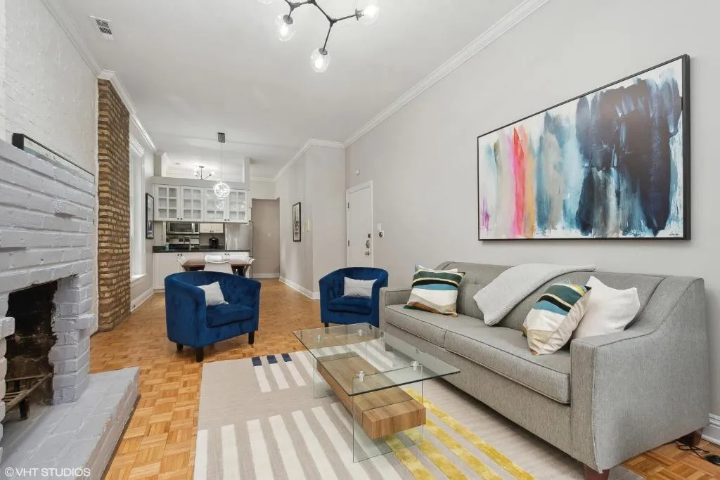 Image of Brilliant Downtown Chicago 3-Bedroom Condominium