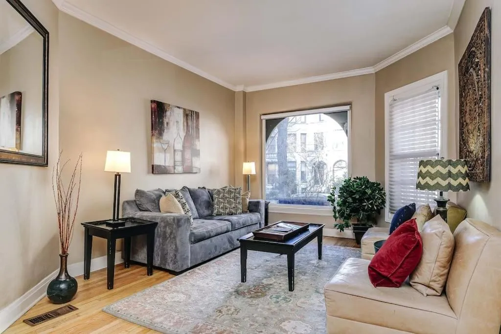 Image of Brownstone in Gold Coast