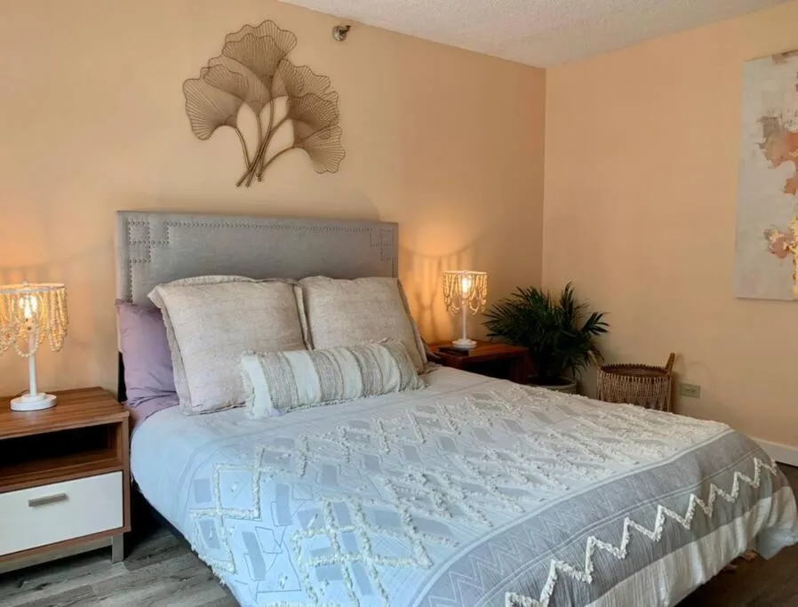 Image of Central Downtown Location-Modern 2BR Condo