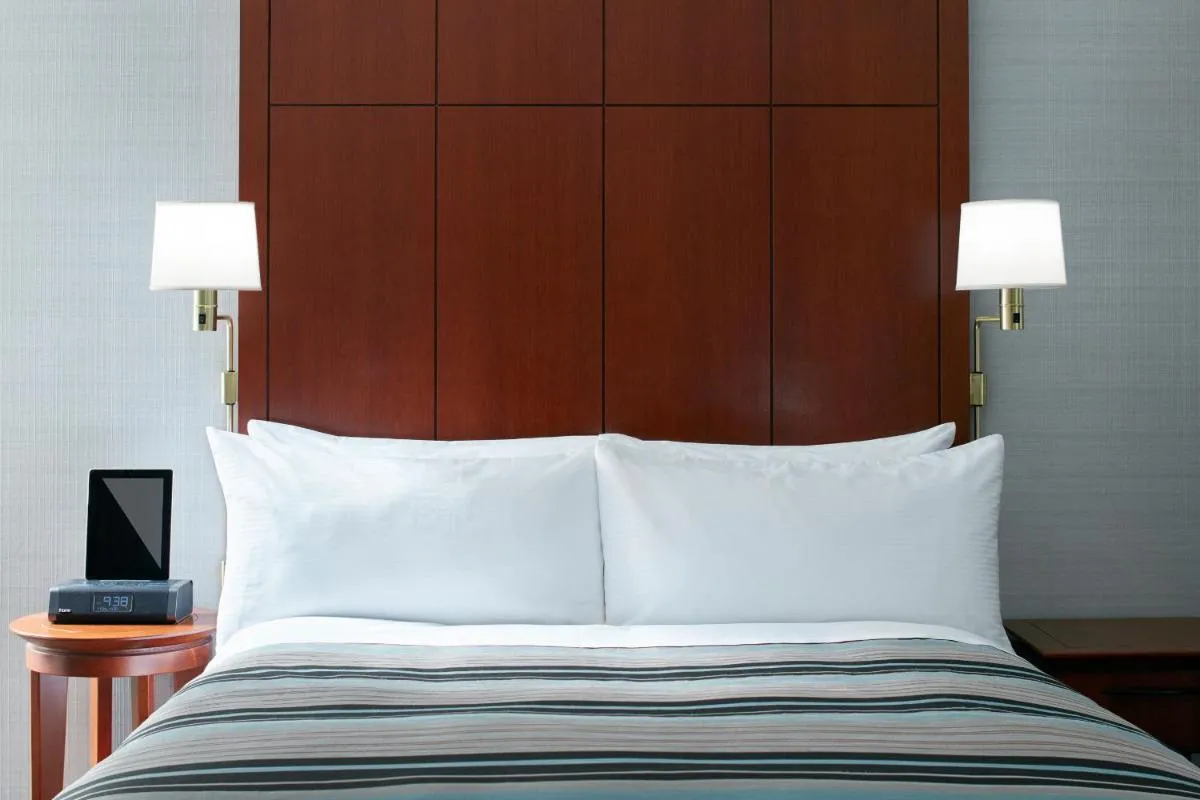 Image 4 of Central Loop Hotel