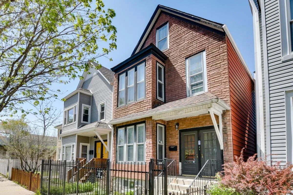 Image 5 of Charming Chicago Apartment Walk to Logan Square!