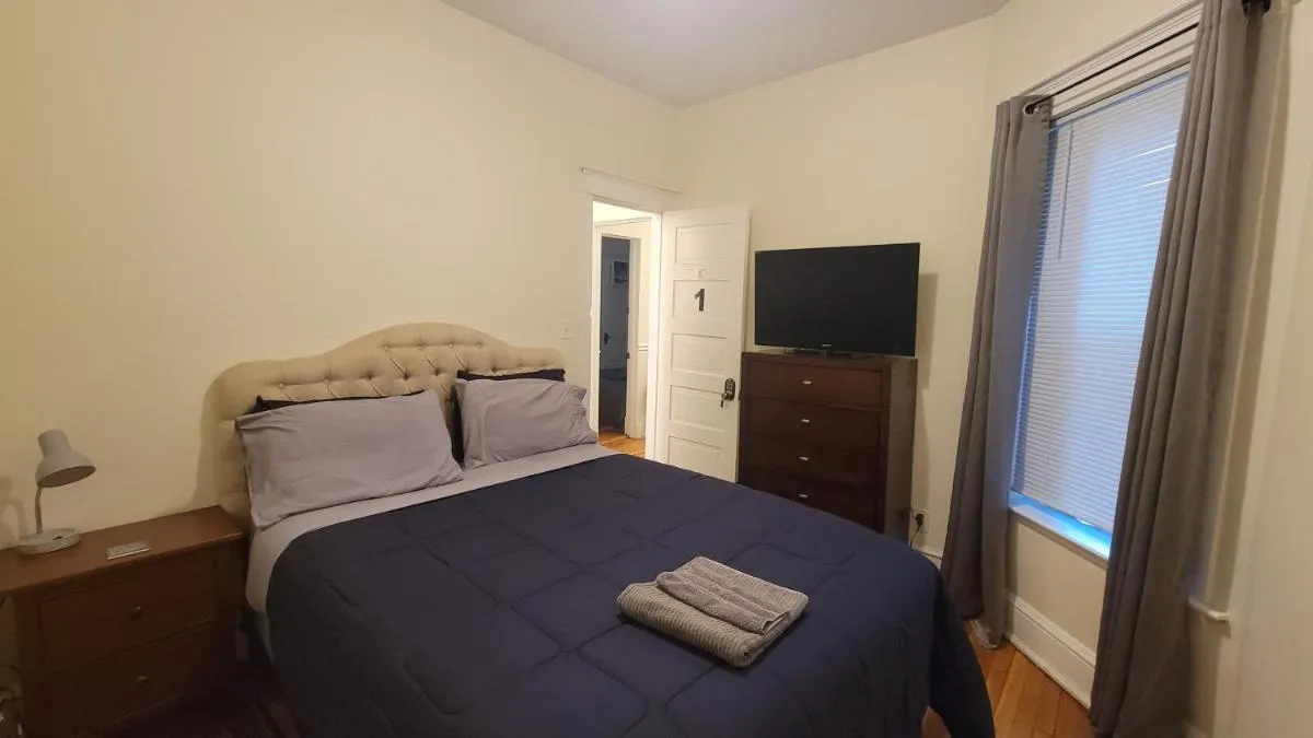 Image of Chateau de Woodlawn – Room I – La Tour Eiffel