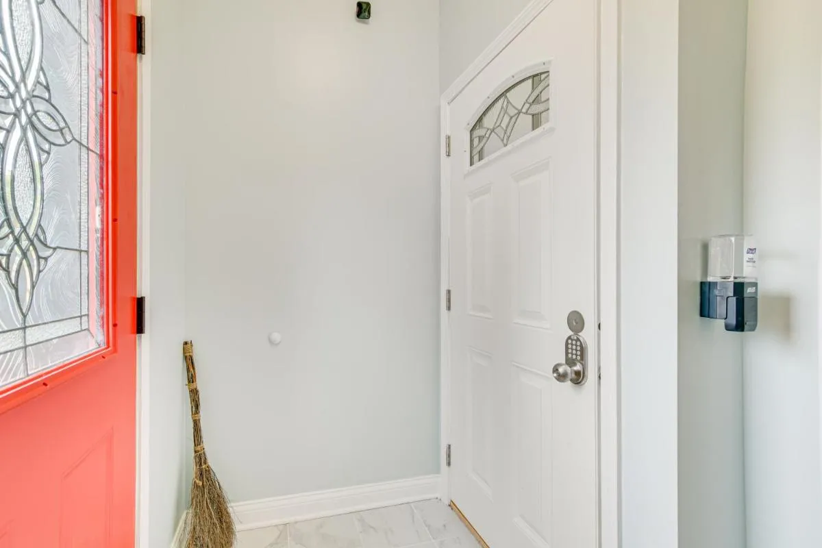 Image 2 of Chic Chicago Getaway with Deck, 7 Mi to Downtown!