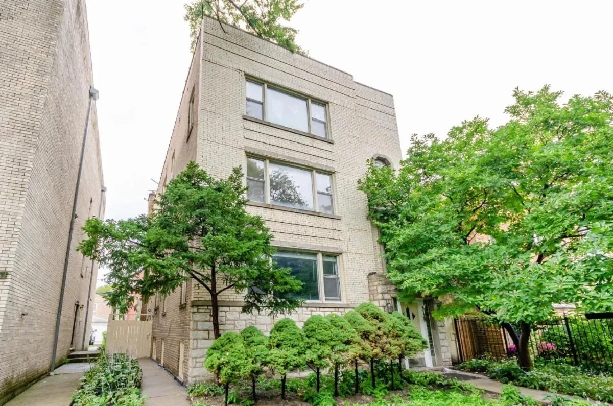Image 5 of Chic & Spacious 3-Bedroom Condo-Just 10 Minutes from Downtown Chicago