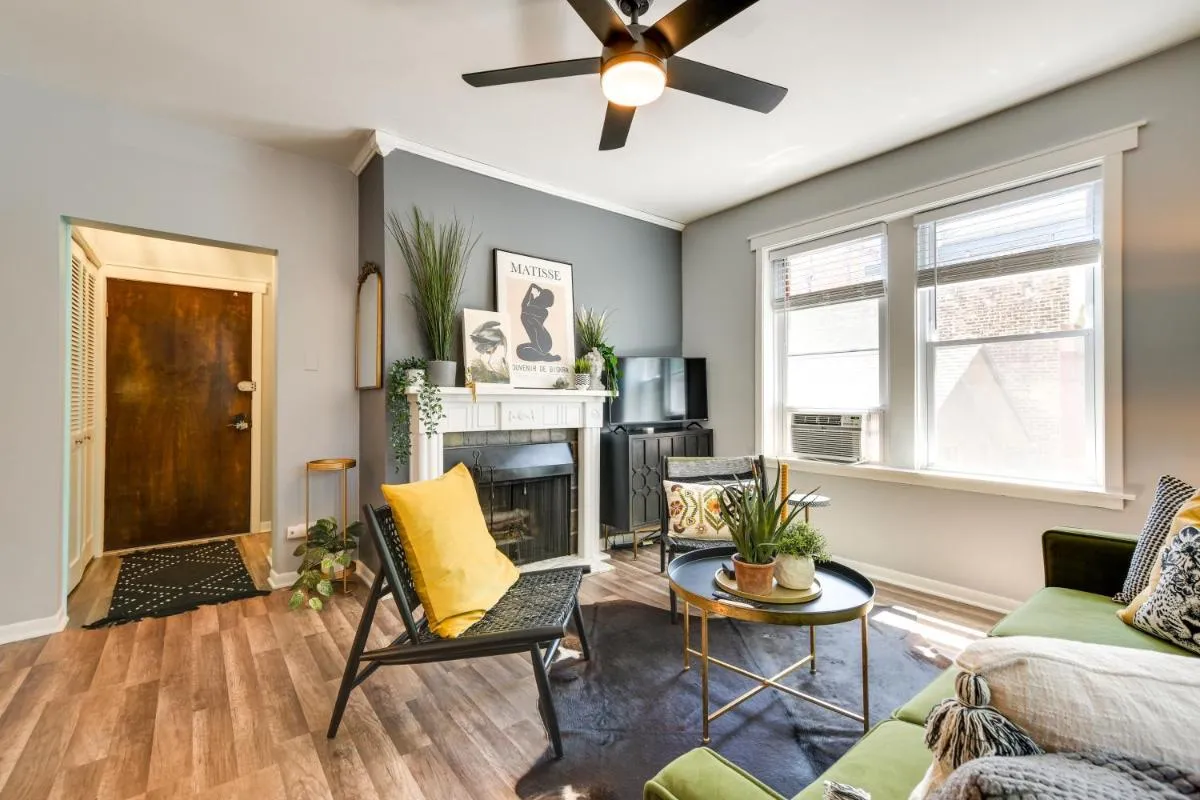 Image 6 of Chicago Condo Near Lincoln Park and DePaul!