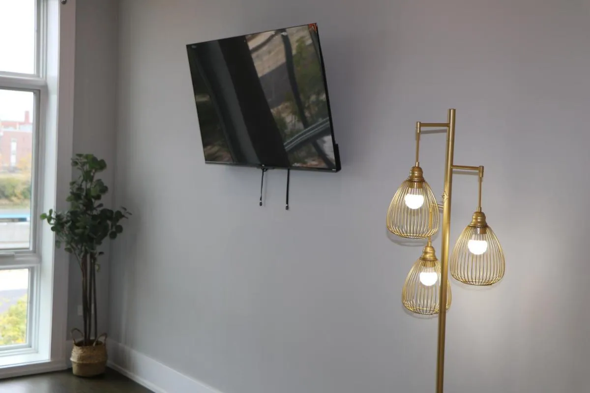 Image 1 of Chicago Exquisite Haven 2bed 2bath Near Downtown and United Center