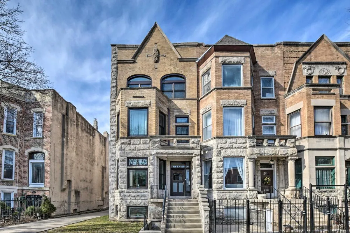 Image 5 of Chicago Vacation Rental Near Lake Michigan!