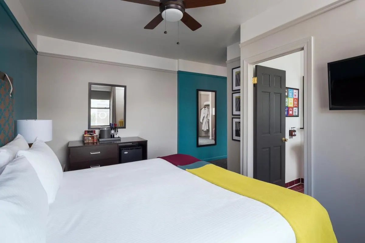 Image 1 of City Suites Hotel
