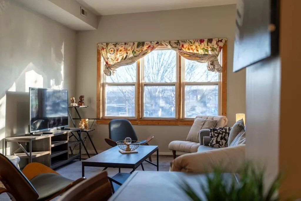 Image 4 of Cityscape Retreat 3BR Haven with Free Parking