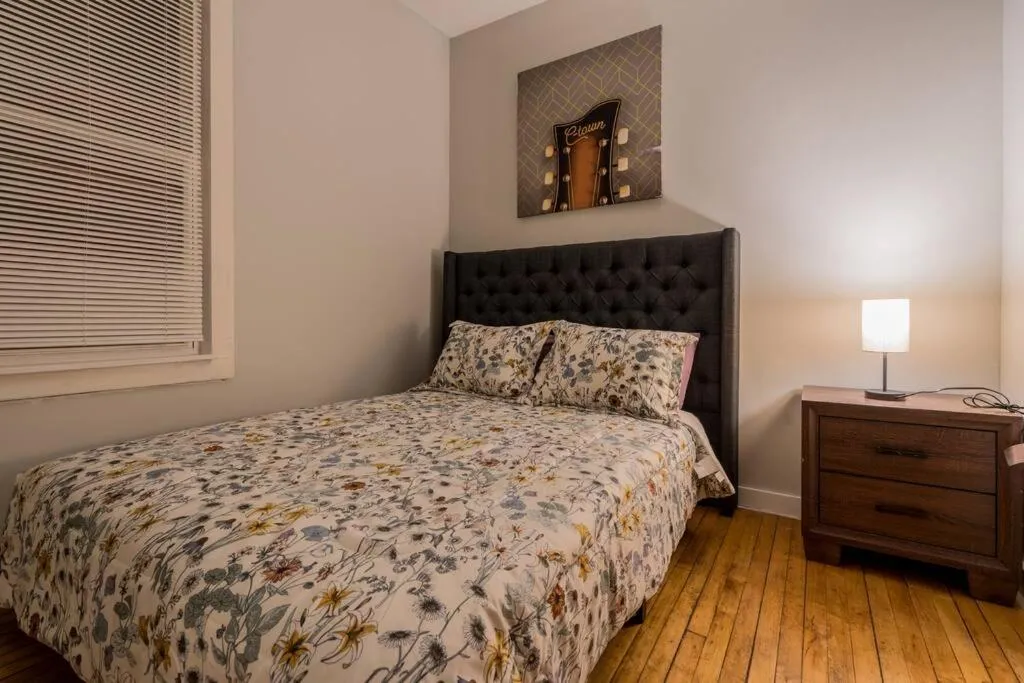 Image 6 of Cityscape Retreat 3BR Haven with Free Parking