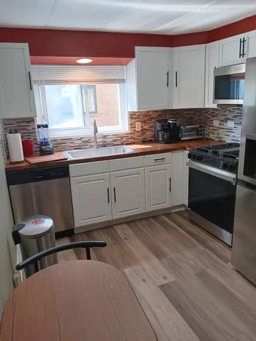 Image 3 of Condo Apartment Near Midway Airport
