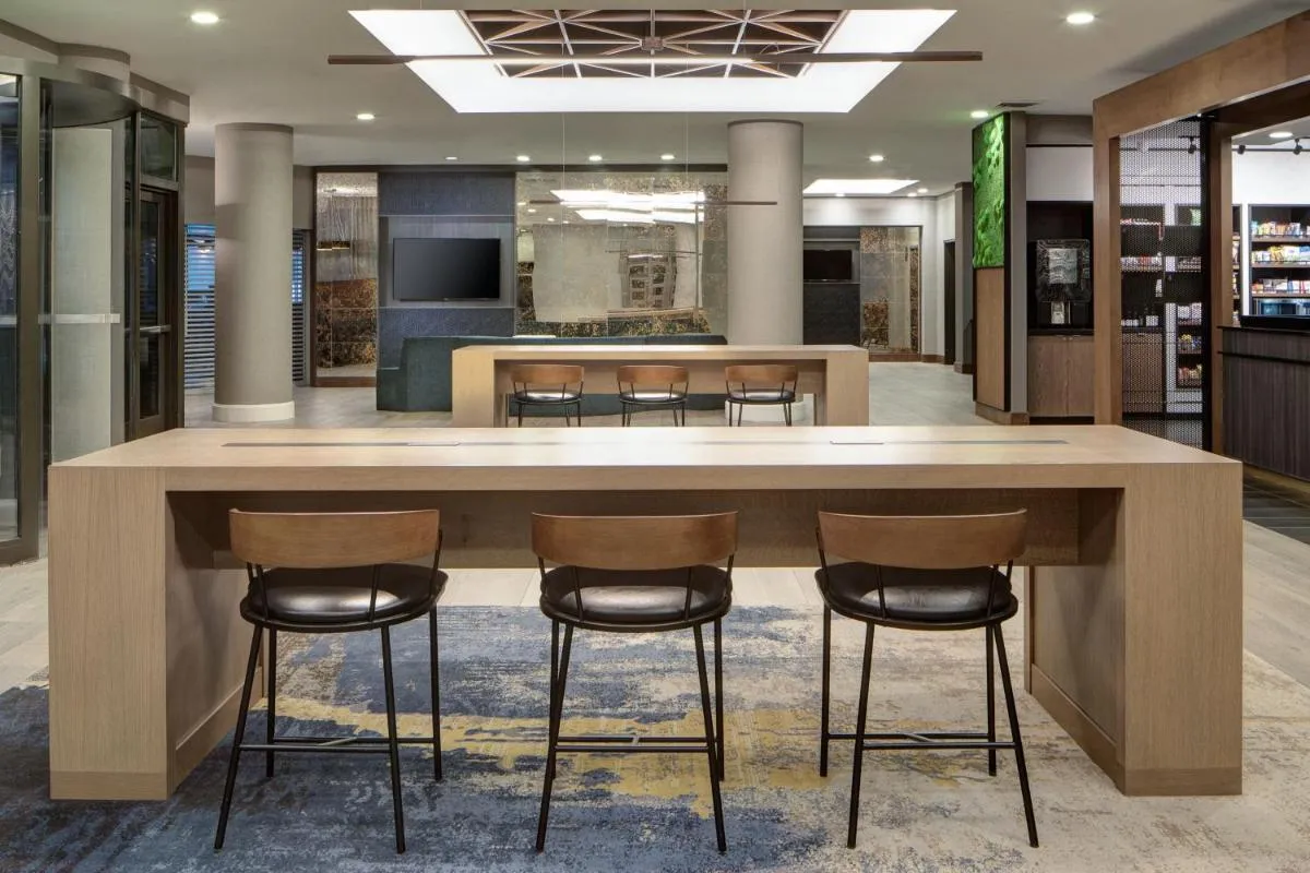 Image 6 of Courtyard by Marriott Chicago Downtown/River North