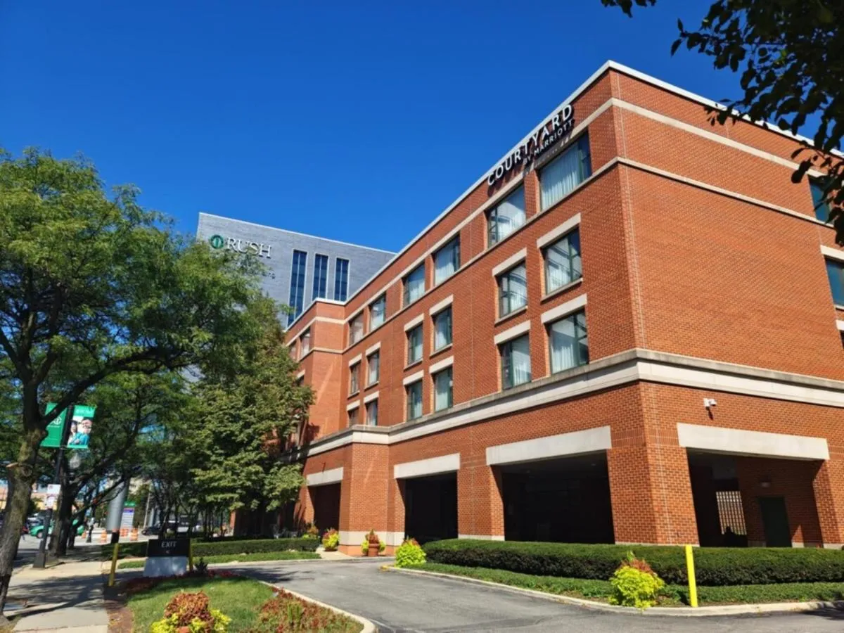 Image 1 of Courtyard by Marriott Chicago at Medical District-UIC