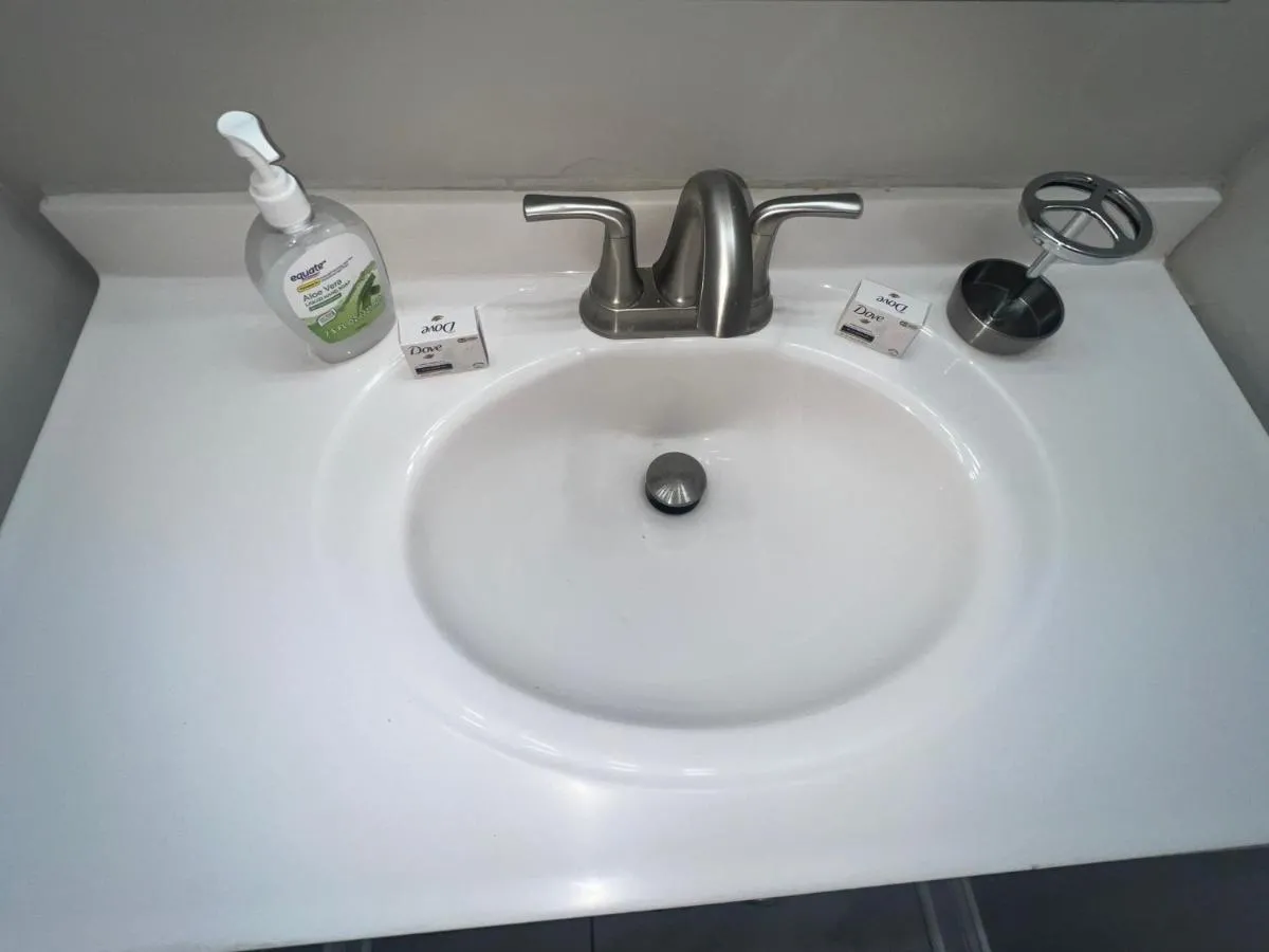 Image 6 of Cozy Apartment 10 mins to Midway Airport & Downtown
