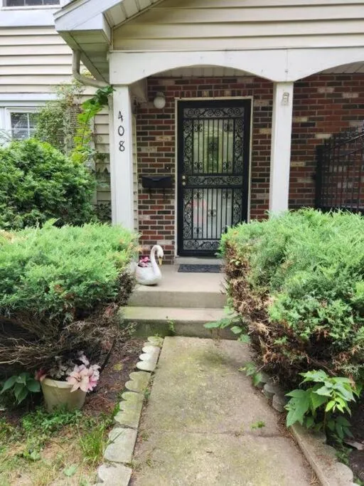 Image 5 of Cozy & Comfy only 6 mins from United Center