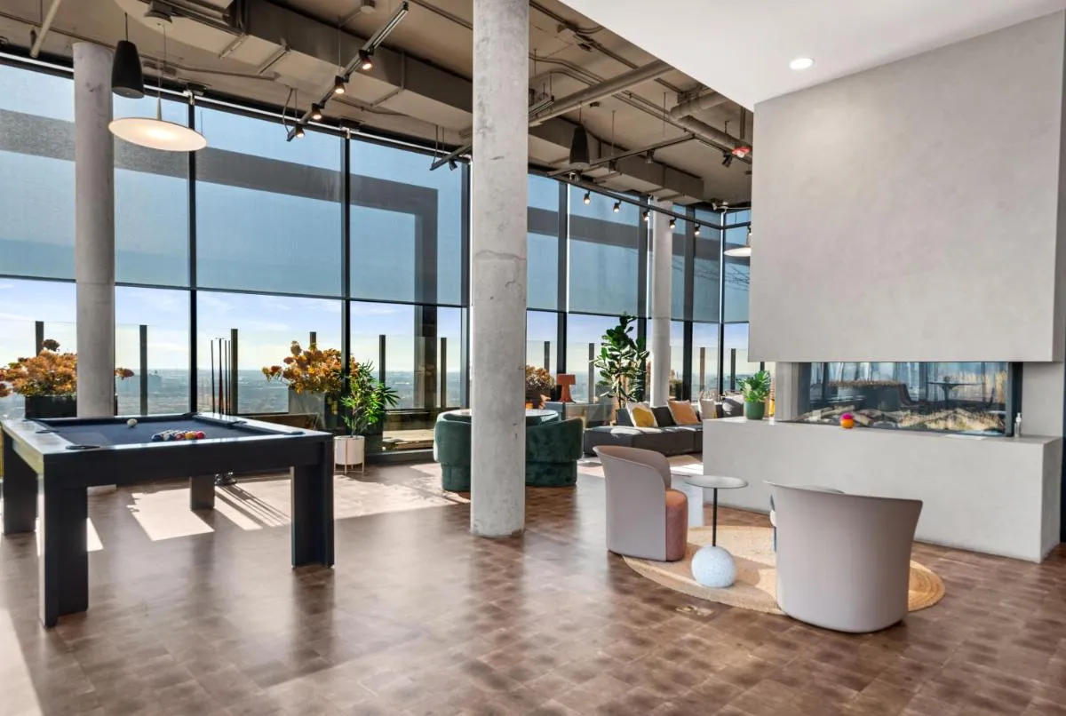 Image 1 of Designer Apt near Union Park – Cloud9-1125