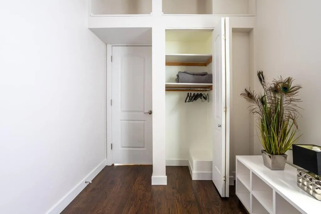 Image 2 of Duplex 3 Bed 2 Bat Apt Steps from Lincoln Square
