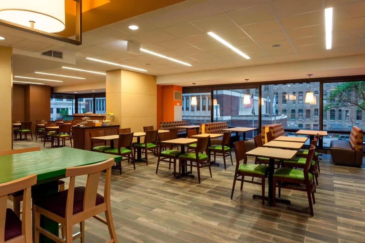 Image 3 of Fairfield Inn and Suites Chicago Downtown-River North