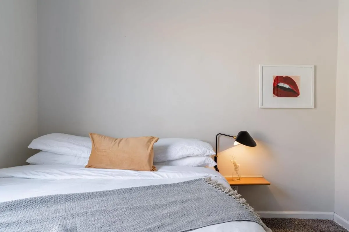 Image 4 of Flexhome Bucktown 2BR C1 – READ INFO