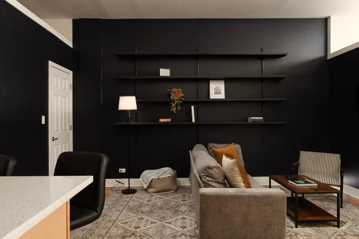 Image 2 of Flexhome Bucktown 2BR C2