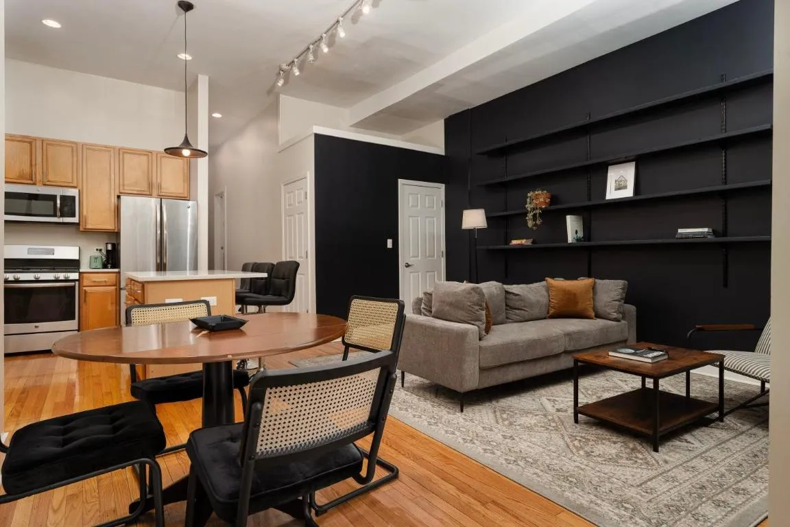 Image of Flexhome Bucktown 2BR C2
