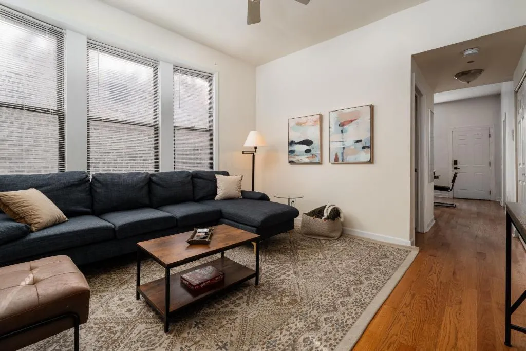 Image of Flexhome Ukrainian Village 2BR D2