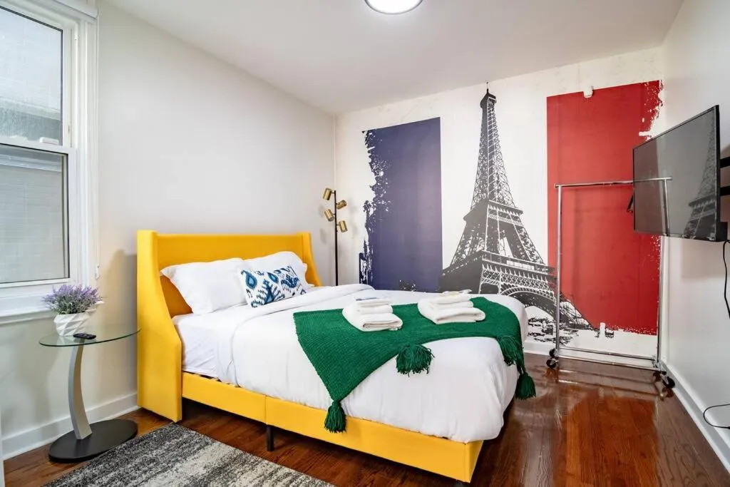 Image 3 of French design Luxurious Downtown 3br/2ba that sleeps 8 guests with Optional Valet Parking