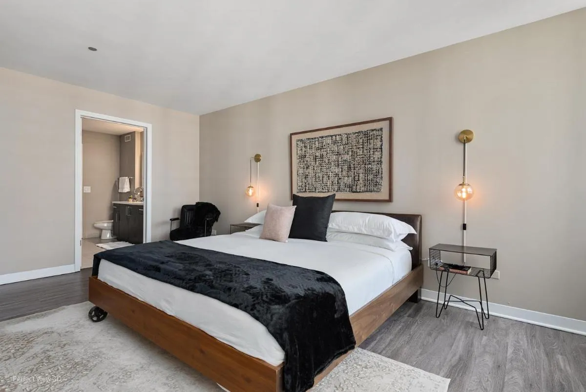 Image 4 of Fully Furnished Apts at The Mag mile -Cloud9 – 747