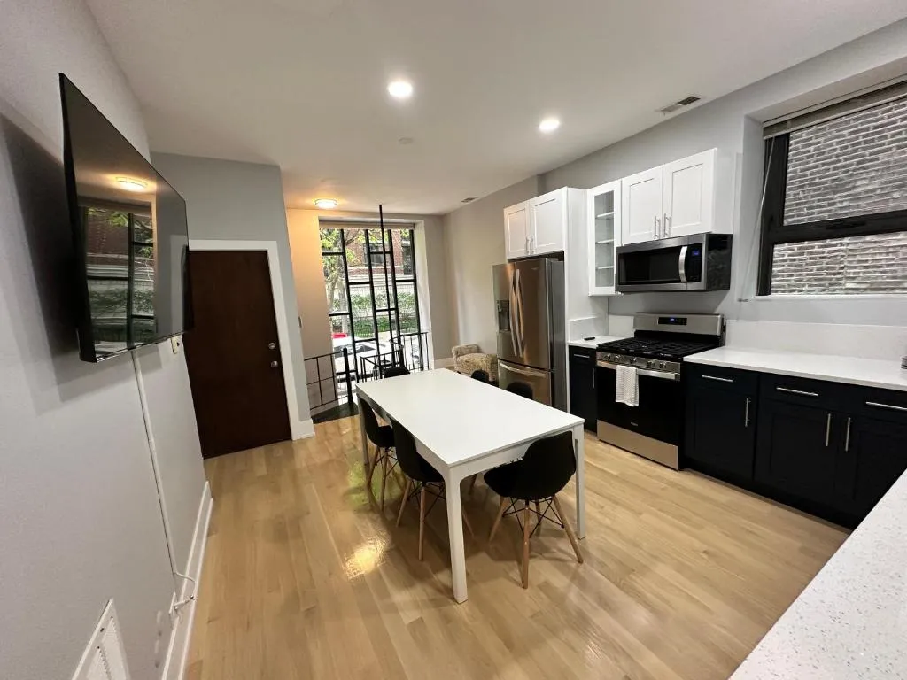 Image of Gold Coast – Downtown Hideaway