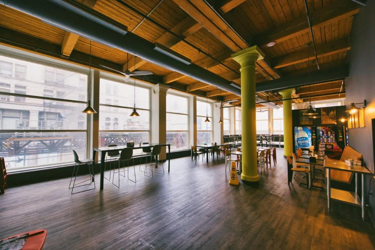Image 4 of HI Chicago Hostel