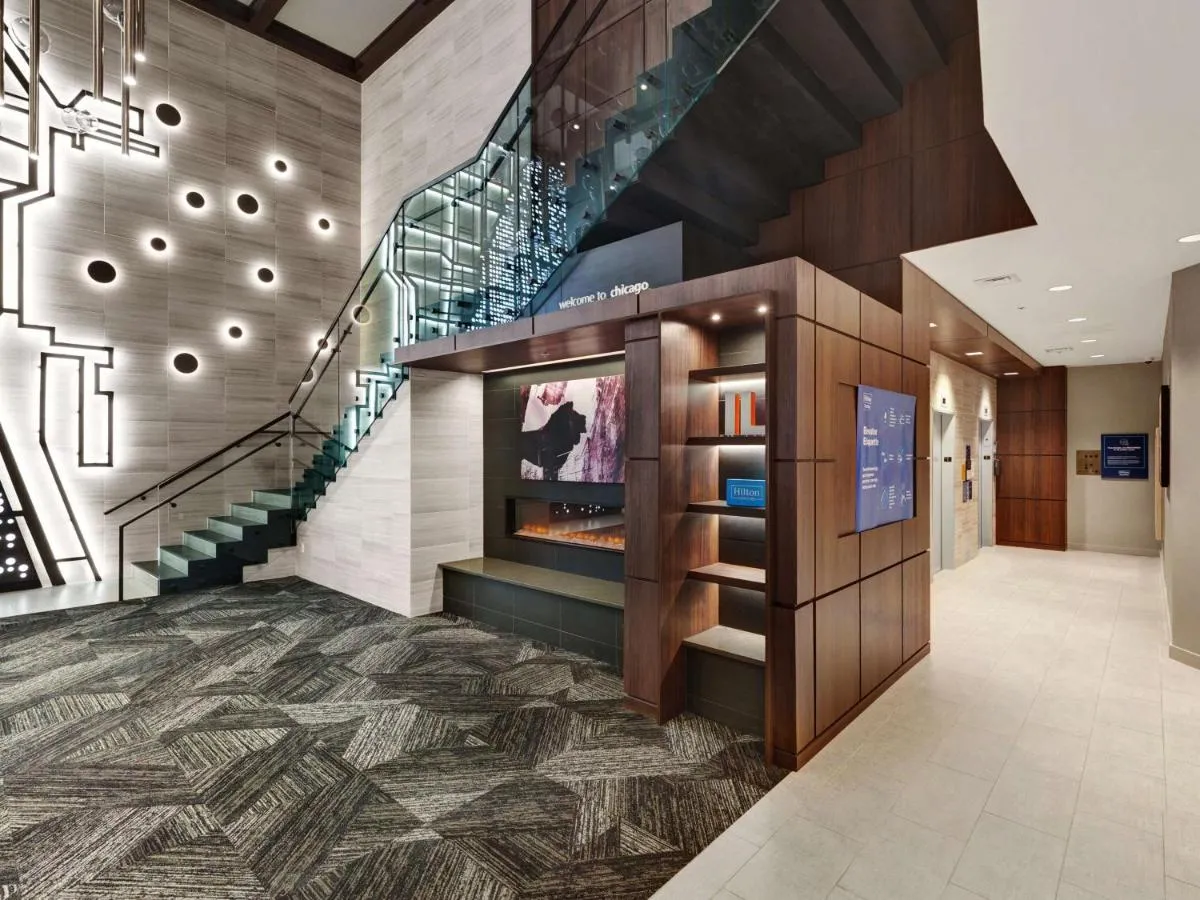 Image 5 of Hampton Inn & Suites Chicago-Downtown