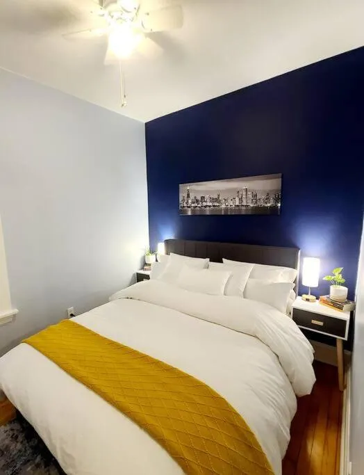 Image 6 of Hermosa House ECO-HOME – Cozy 3BR, Free Parking, Solar Powered, by Logan Square with Backyard, Firepit, Garden
