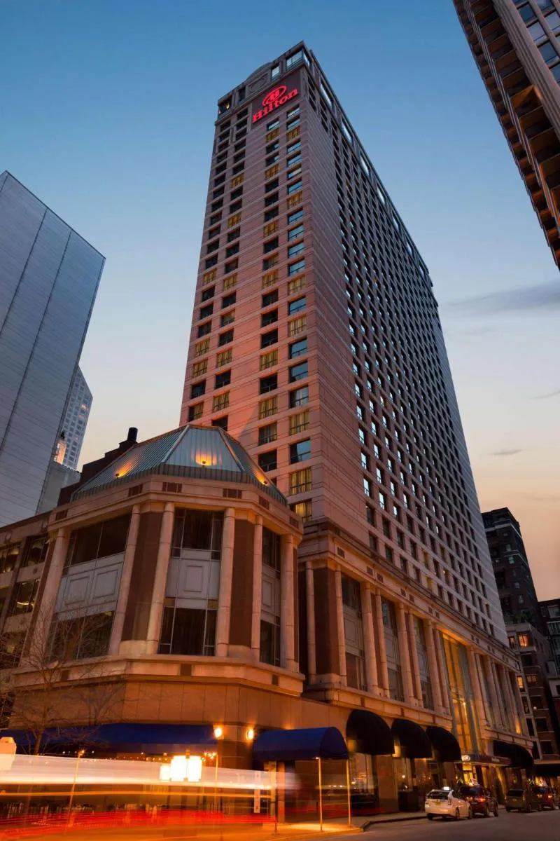 Image 6 of Hilton Chicago Magnificent Mile Suites