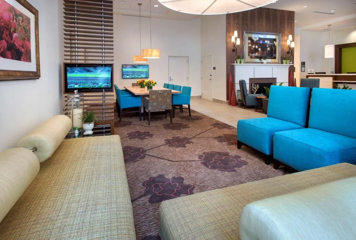Image 1 of Hilton Garden Inn Chicago Downtown Riverwalk